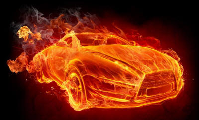 автомобиль в огне