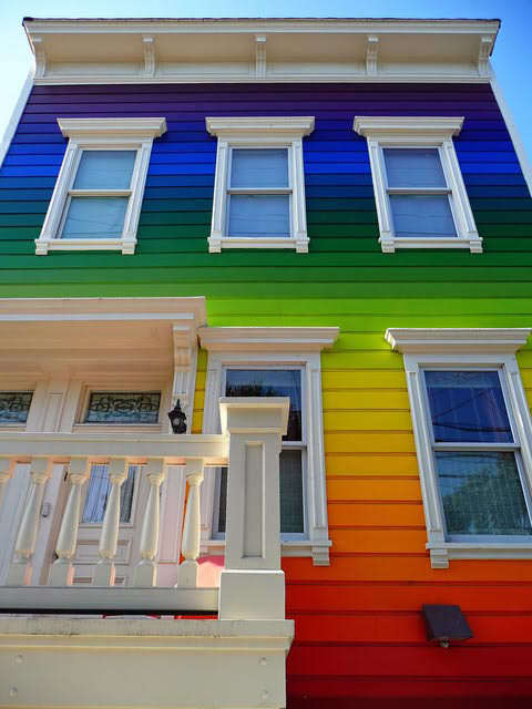 разноцветный дом